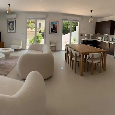 - A Casa Di U Mare Villa