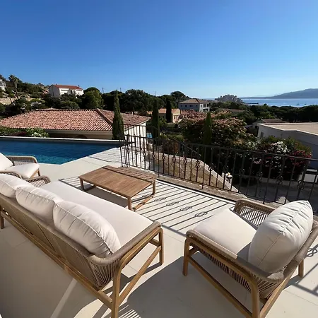 - A Casa Di U Mare Calvi (Corsica)